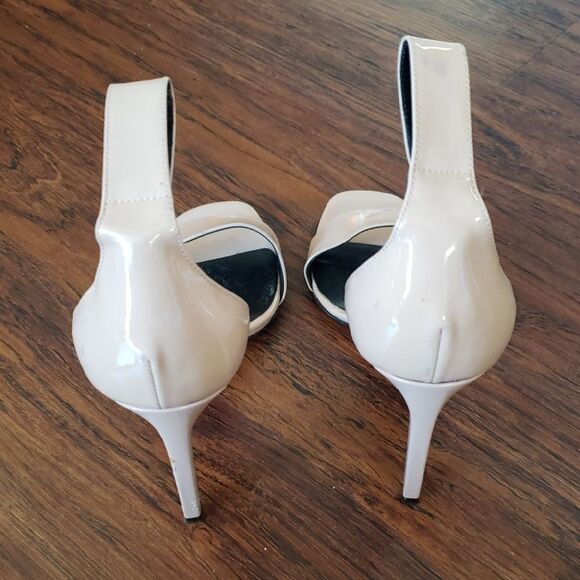 Saint Laurent Pink Beige Patent Leather Heels Size 38.5 Flawed - Picture 6 of 12